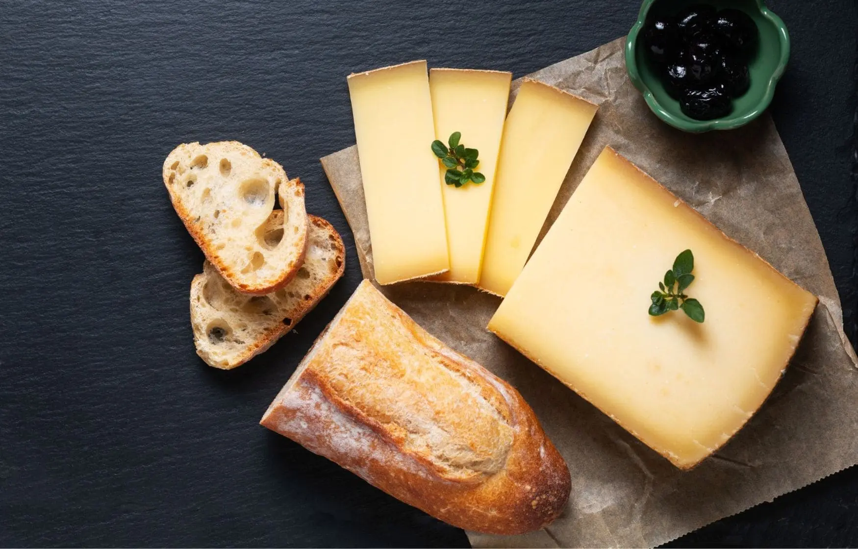 Queso Comté con pan